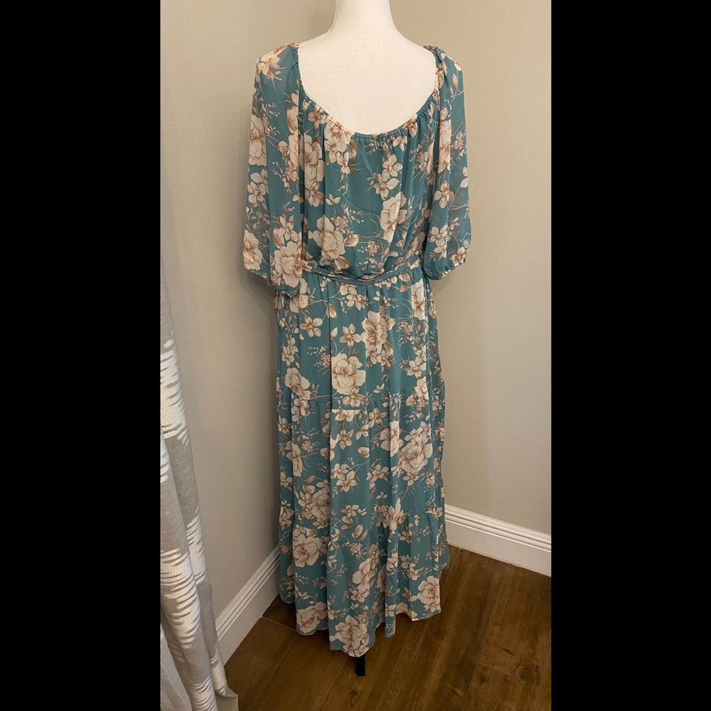 Luxology Maxi Wrap Dress - Picture 7 of 8